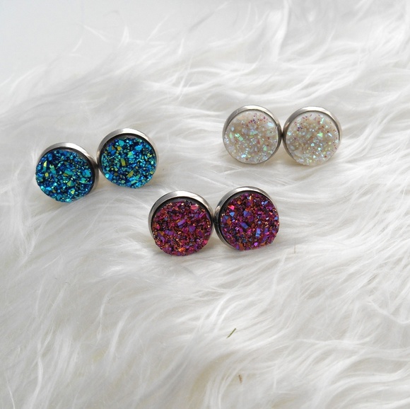 🆕️ Druzy Stud Earrings - Picture 3 of 8